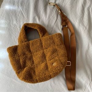 Lululemon bag